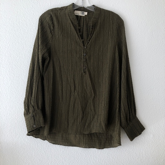 everleigh Tops - Everleigh Beautiful Olive Green Tunic Blouse SZ S new without tags.